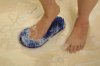 s269_soapy_foot_01